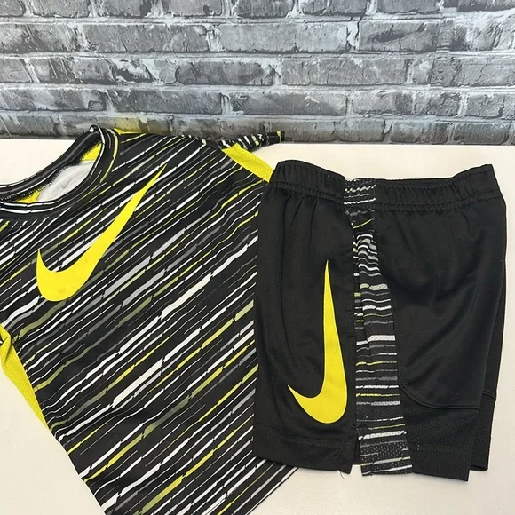 Nike‎ set - Picture 6 of 6